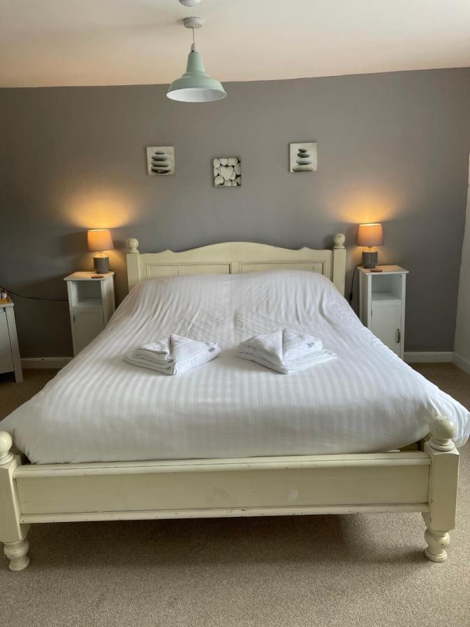 Red Lion Inn Sidbury Kültér fotó