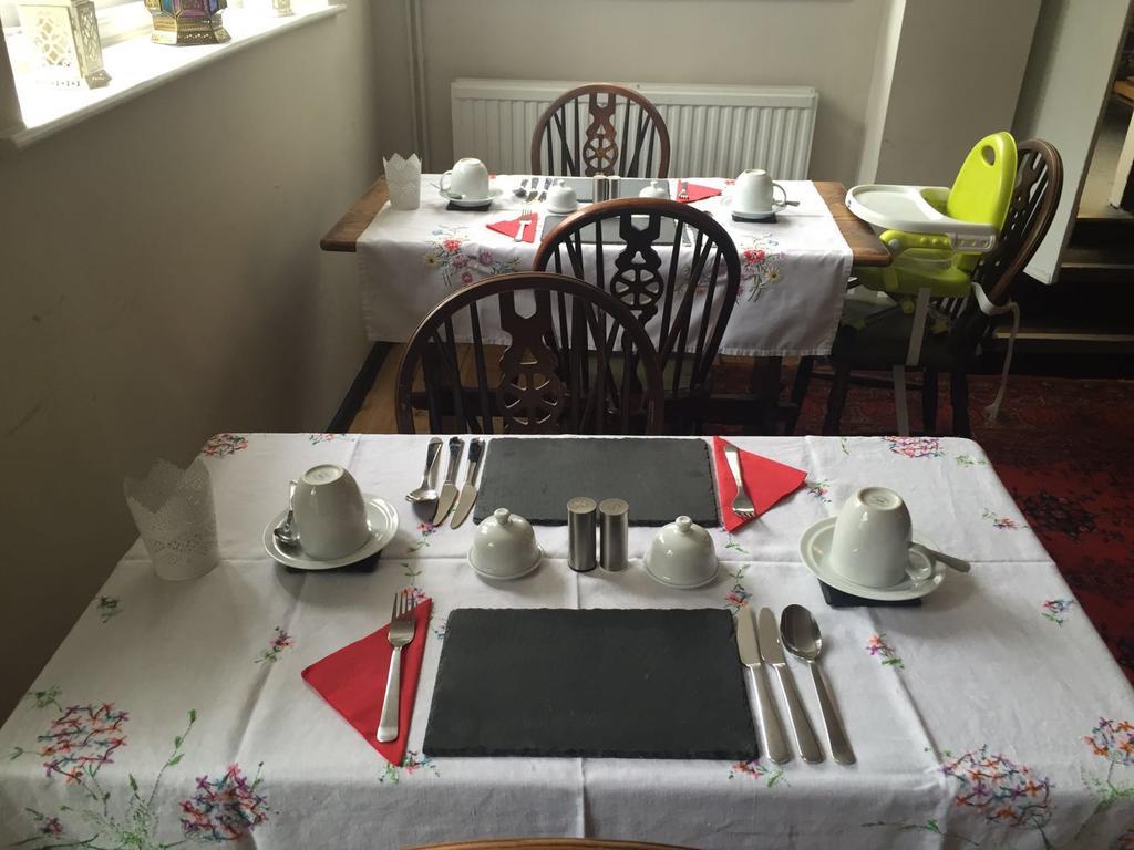 Red Lion Inn Sidbury Kültér fotó