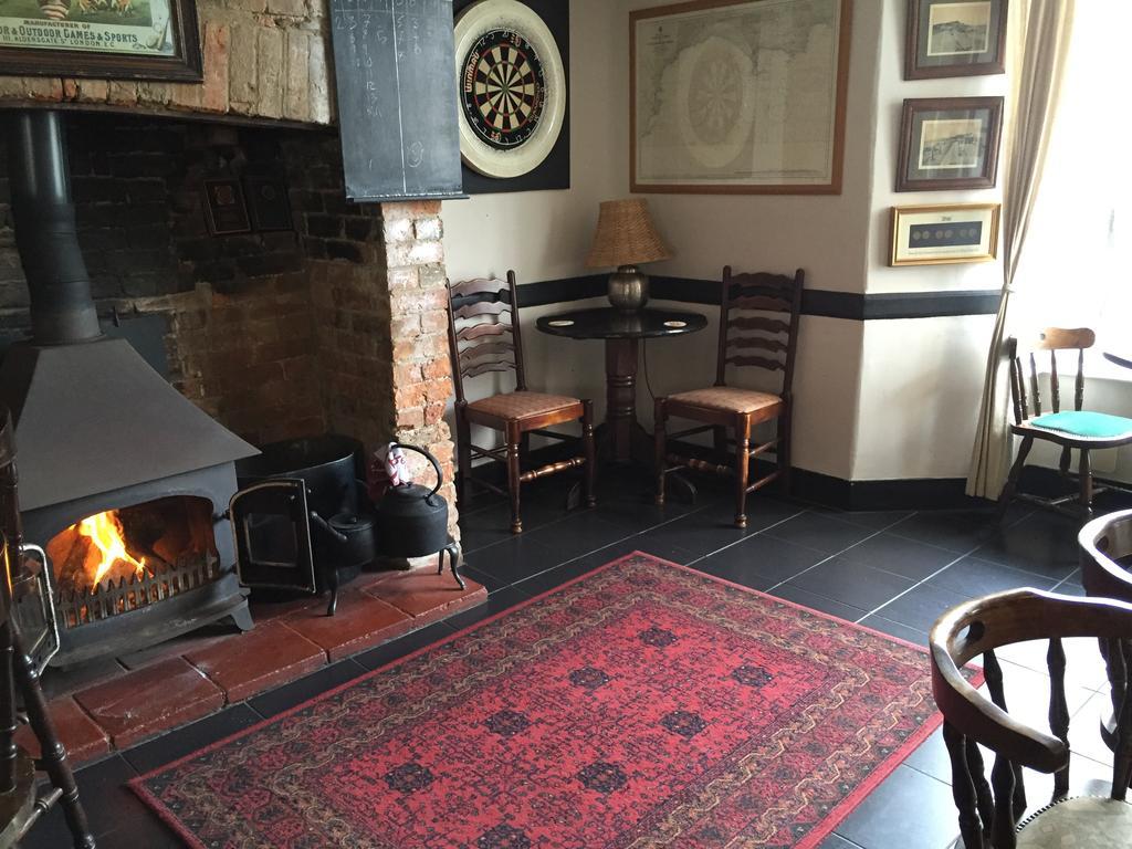 Red Lion Inn Sidbury Kültér fotó