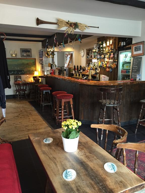 Red Lion Inn Sidbury Kültér fotó